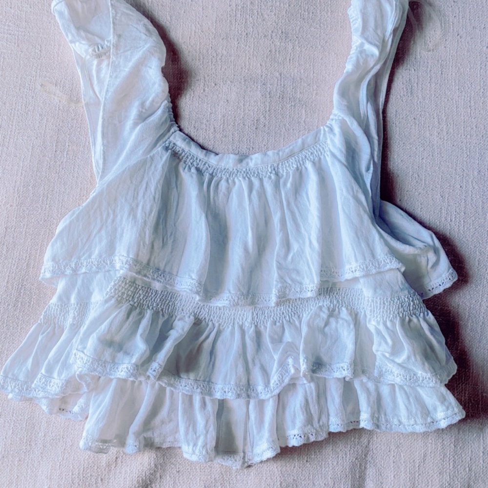 Boutique Ruffled Top - Picture 4 of 5